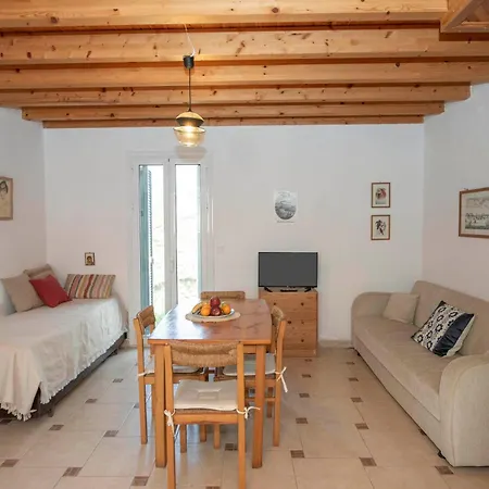 Liopetra At Messaria Corfu! Mesaria (Corfu)