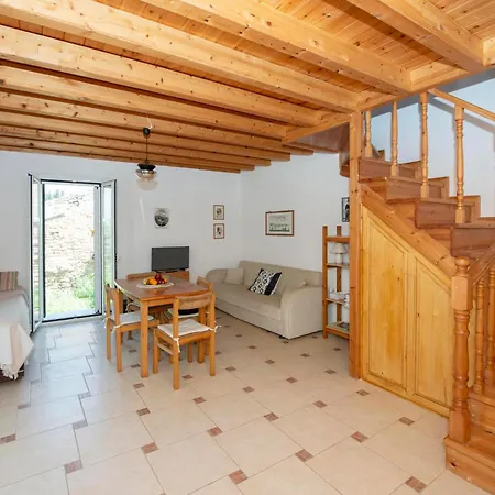 Liopetra At Messaria Corfu! Vakantiehuis Mesaria (Corfu)